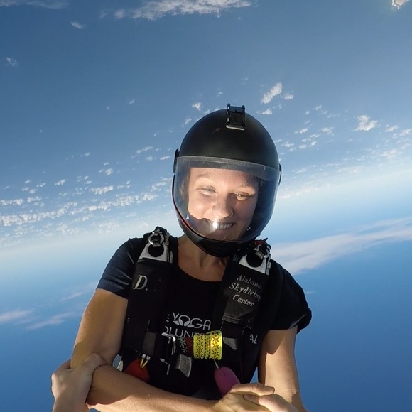 Hi, I’m Haley! 🌙 - Picture 5 of 6